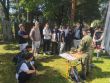 Branno-portov de s iernymi baretmi